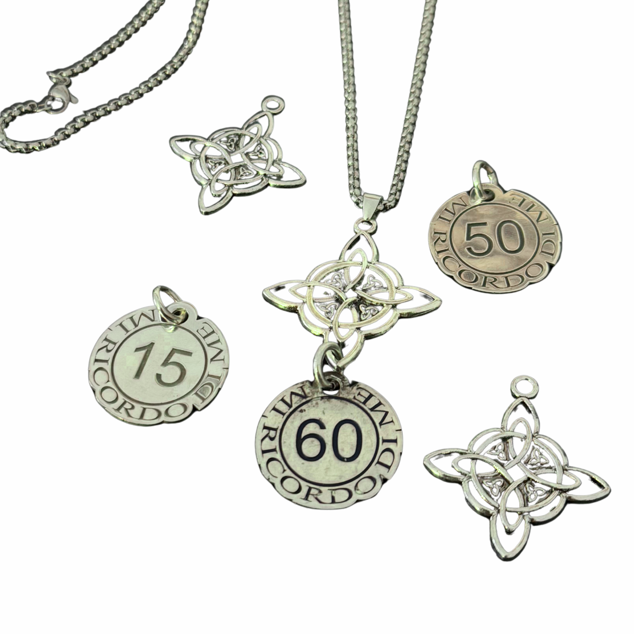 Ciondolo di Numerologia Caldea – Un talismano creato per richiamare potere, felicità e abbondanza nel tuo campo energetico.