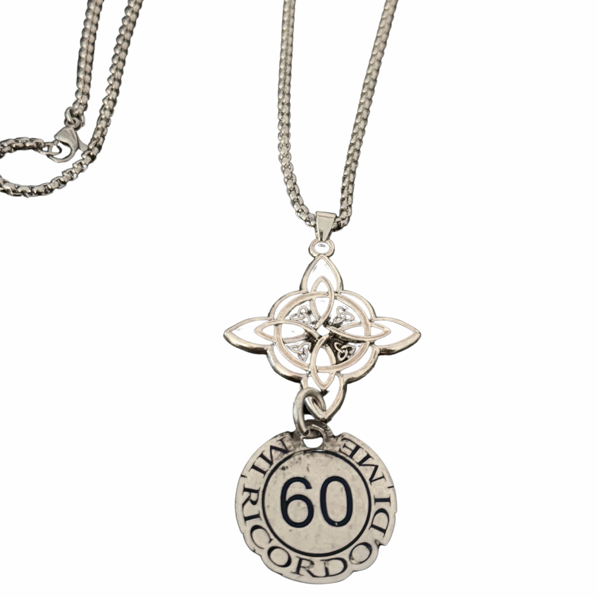 Ciondolo di Numerologia Caldea – Un talismano creato per richiamare potere, felicità e abbondanza nel tuo campo energetico.